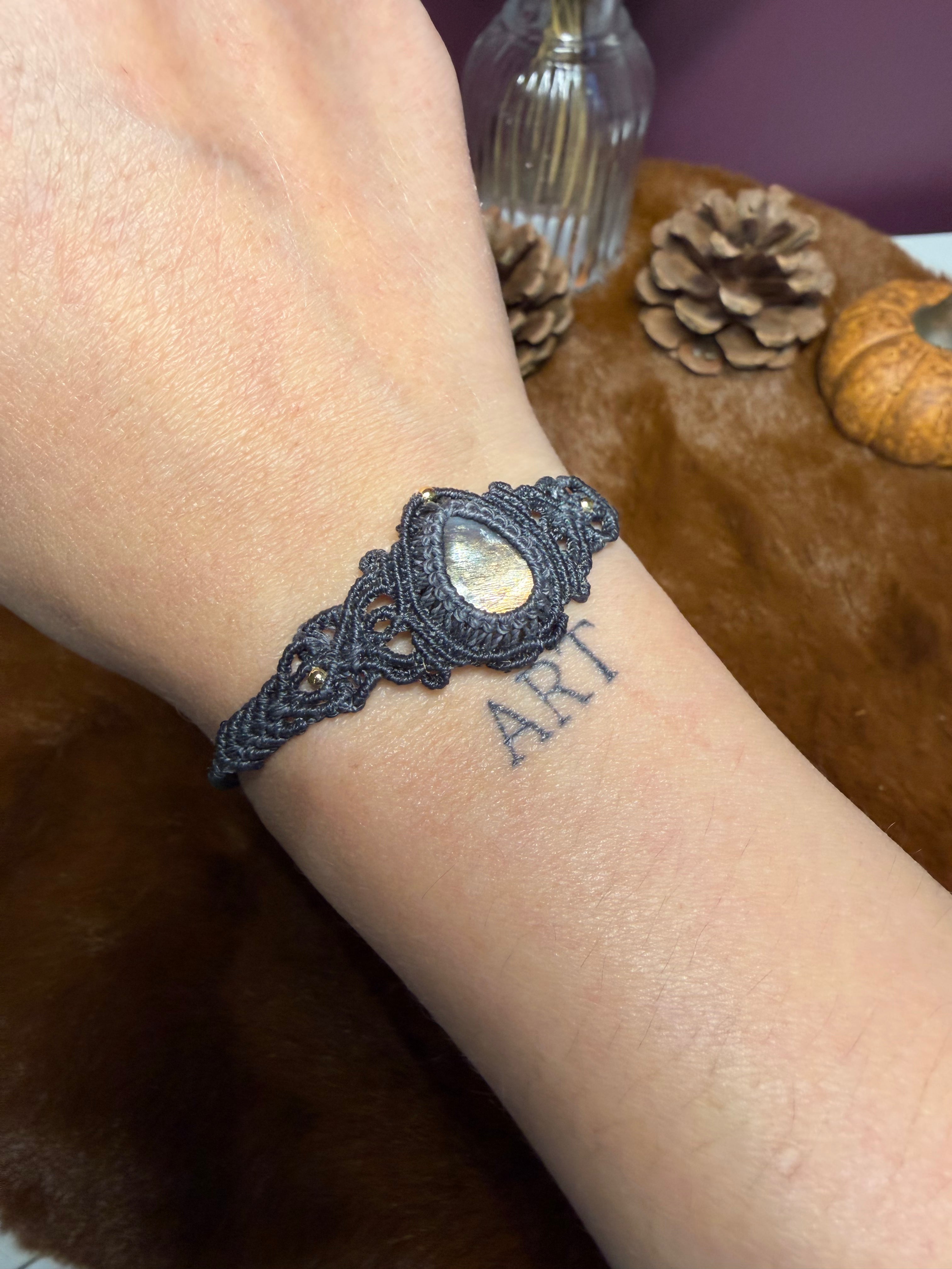 Persévérance — Bracelet en Pierre de lune noir